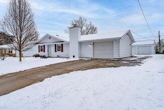 1626 E Macgregor Dr, New Haven, IN 46774
