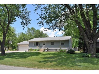 106 Grant Ave, Lisbon, IA 52253
