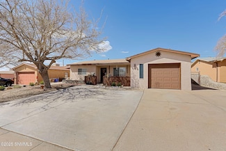 1725 Webster Ave, Las Cruces, NM 88001