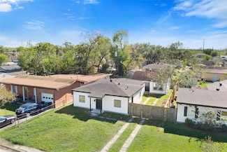 10226 Chadwick St, Houston, TX 77029