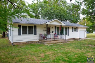 504 S 8th St, Osage City, KS 66523
