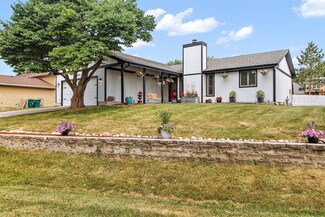 1271 Brandywine Rd, Crown Point, IN 46307
