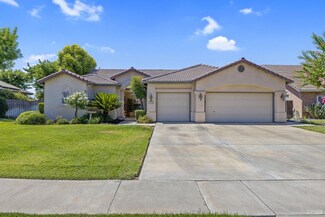 1041 Lords Ct, Lemoore, CA 93245