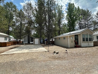 25 & 27 C St, Cascade, ID 83611