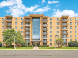 1727 W Crystal Ln Unit 707, Mount Prospect, IL 60056