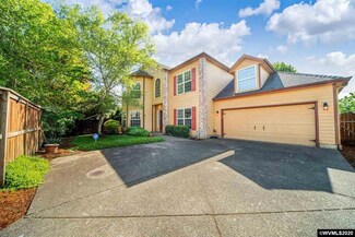496 Glacier Way S, Monmouth, OR 97361