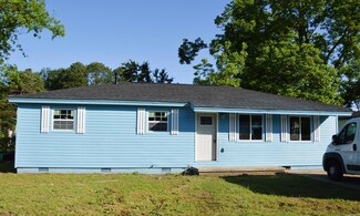 1021 Roseclair Dr, North Little Rock, AR 72117