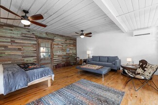 206 W Murphy Ave, Alpine, TX 79830