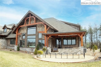 984 Turtle Creek Dr Unit B, Boone, NC 28607