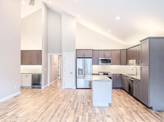 18 Daybreak Ln Unit 13, Windham, ME 04062