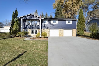 7216 33rd Ave N, Minneapolis, MN 55427