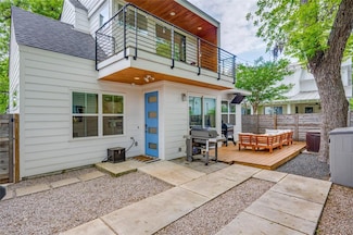 1404 E 2nd St Unit 2, Austin, TX 78702