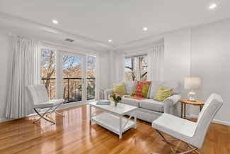 1 Watermill Place Unit 309, Arlington, MA 02476