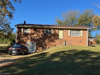5595 Rockford Dr, Trinity, NC 27370