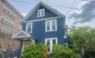 18 Pine St, Waterbury, CT 06710