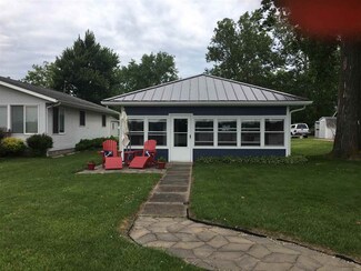 7419 W Bensart Dr, Claypool, IN 46510