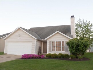 15411 High Pointe Cir, Middlefield, OH 44062