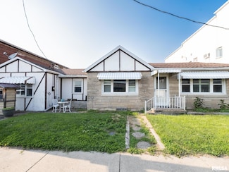 306 E Main St, Glasford, IL 61533