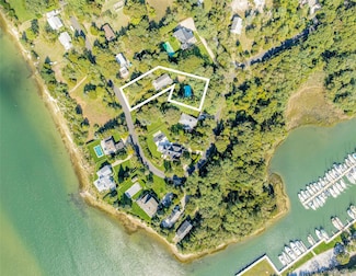 41 Squaw Rd, East Hampton, NY 11937