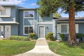 1048 Spring Valley Common, Livermore, CA 94551