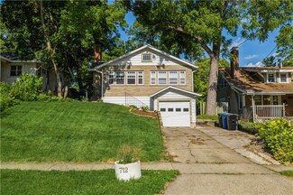 712 41st St, Des Moines, IA 50312