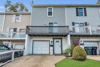345 Herbert St, Perth Amboy, NJ 08861