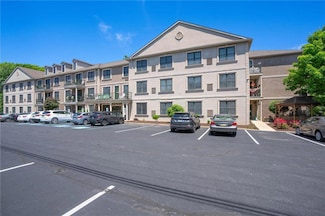 2121 Hokendauqua Ave Unit 111, Northampton, PA 18067