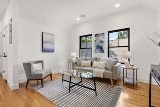 72 Dana St Unit 3, Cambridge, MA 02138