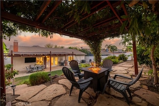 29915 Gulf Stream Dr, Canyon Lake, CA 92587