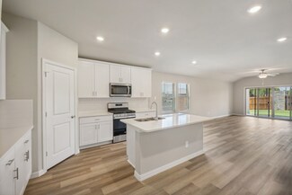 9553 Rattlesnake Trail, Fort Worth, TX 76123