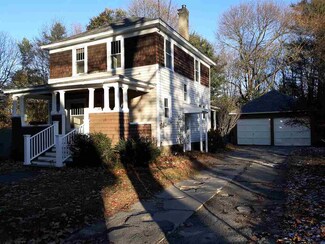 11 Beechmont St, Claremont, NH 03743
