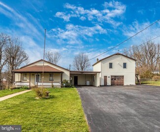 203 E 14th Ave, Ranson, WV 25438