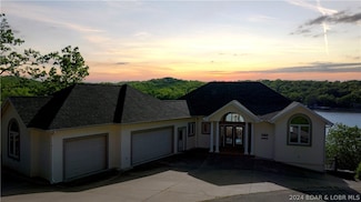 1391 Boulder Ct, Osage Beach, MO 65065