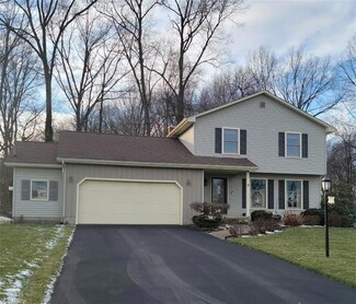 3386 Johnson Farm Dr, Canfield, OH 44406