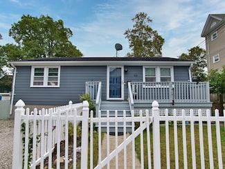 44 Maitland St, New Bedford, MA 02740