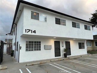 1712 Cherry Ave, Long Beach, CA 90813
