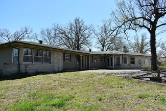 2130 Elbow Rd, Protem, MO 65733