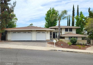 22808 Gershwin Dr, Woodland Hills, CA 91364