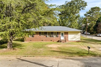 304 Harper Cir, Auburn, AL 36830