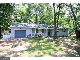 15 Conestoga Ln, Mount Laurel, NJ 08054