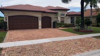 19558 Saturnia Lakes Dr, Boca Raton, FL 33498