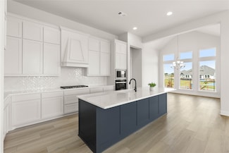 2613 Lee St, Burleson, TX 76028