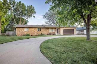 505 W 36th Ave, Hutchinson, KS 67502