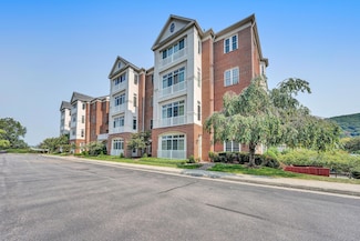 225 23rd St SW Unit 306, Roanoke, VA 24014