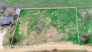 1099 Pr 4041, Dime Box, TX 77853