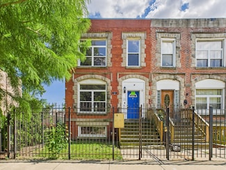 2933 W Wilcox St, Chicago, IL 60612