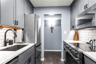 511 Broadway Ave Unit 204, Mattoon, IL 61938