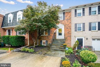 24 S Abingdon St, Arlington, VA 22204