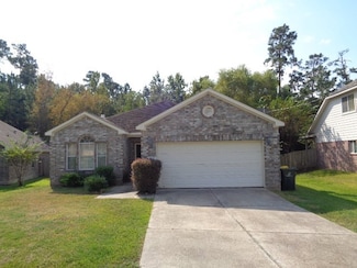 205 Maple Ln, Conroe, TX 77304