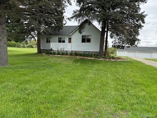 6600 Jefferson Rd, North Branch, MI 48461